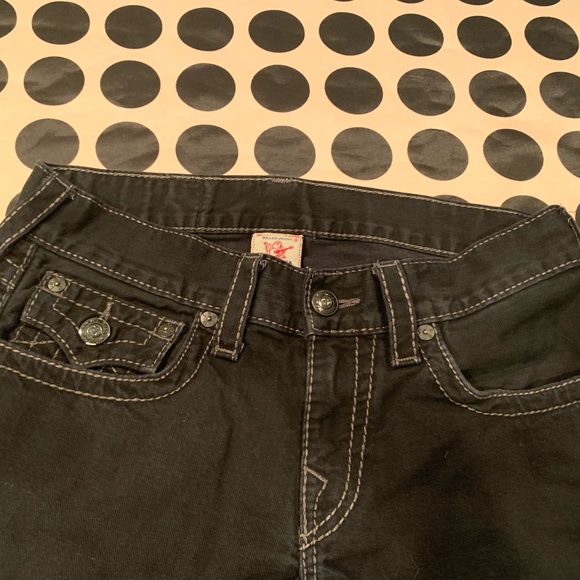 True Religion Ricky Big T size 30
Inseam 34”
Excellent Pre-owned Condition - Picture 10 of 13